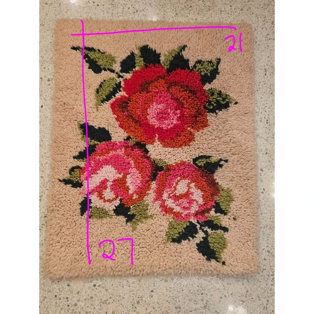 Vintage Floral Roses Needlepoint Latch Rug‎ Wall Hanging Pink Red Green 21x27